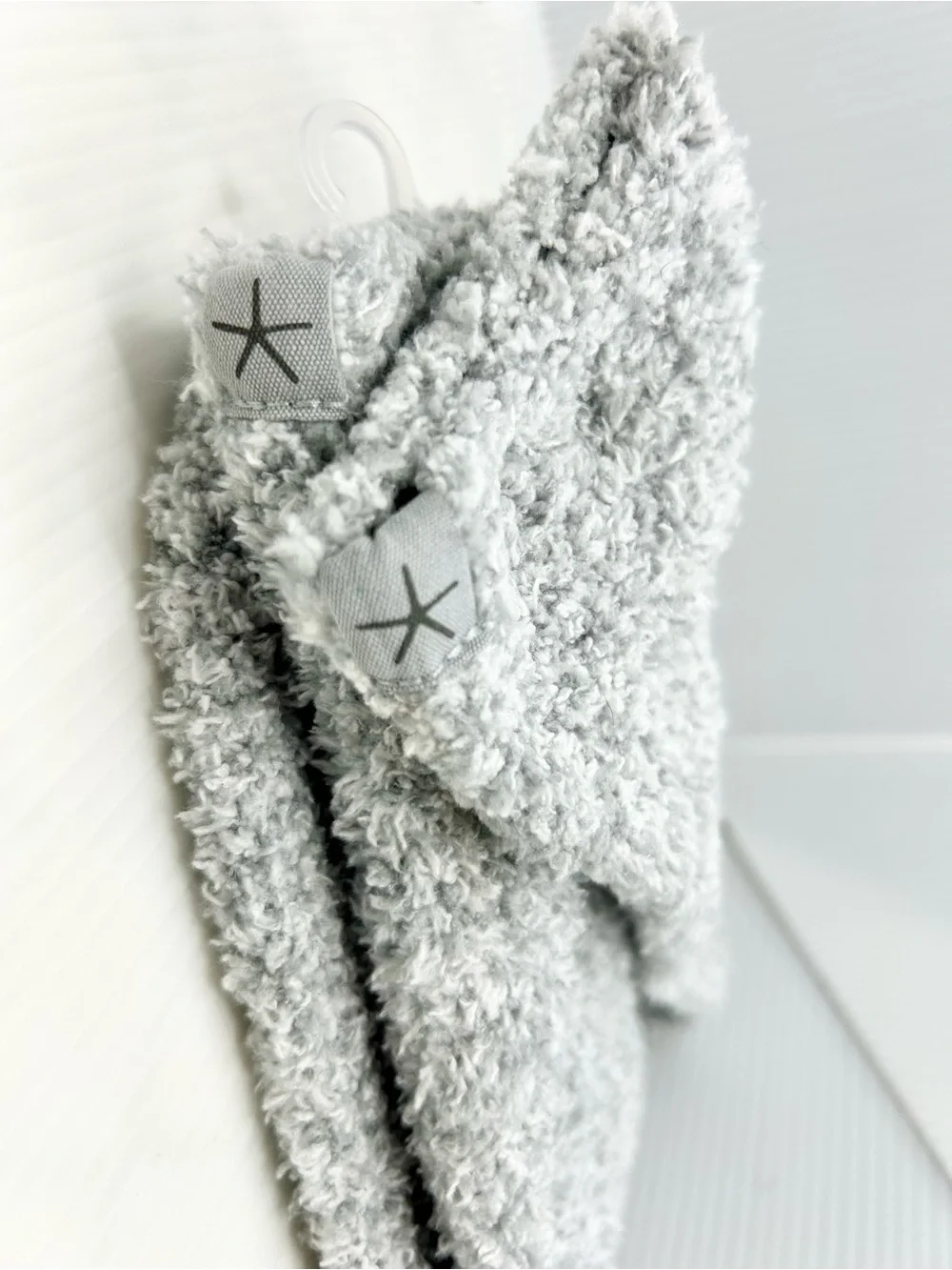 NWT Barefoot Dreams CozyChic Heathered Socks